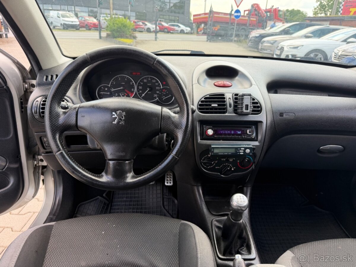 Peugeot 206 1.4 - 4