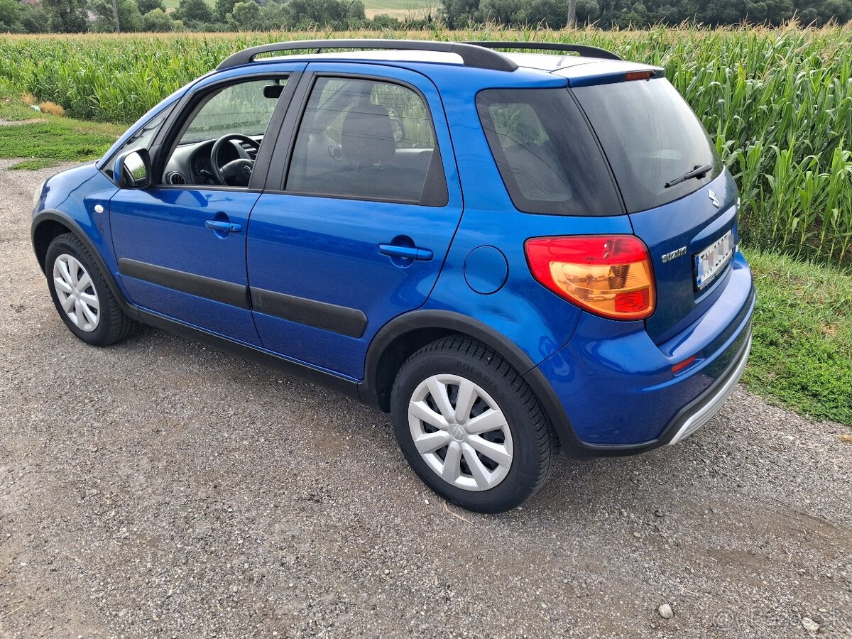 Suzuki SX4 4x4 benzín - 4