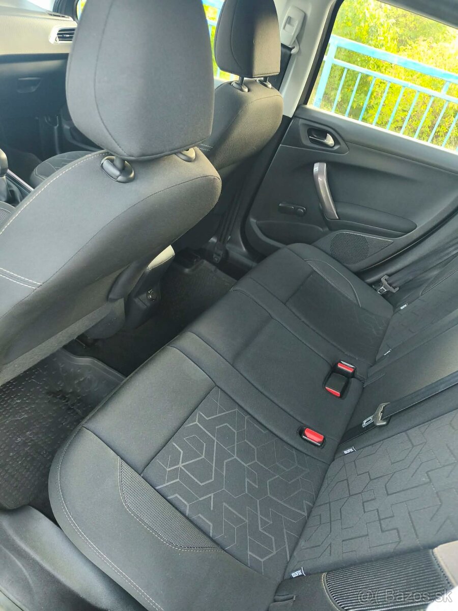 Predám Peugeot 2008 1.2 puretech - 4