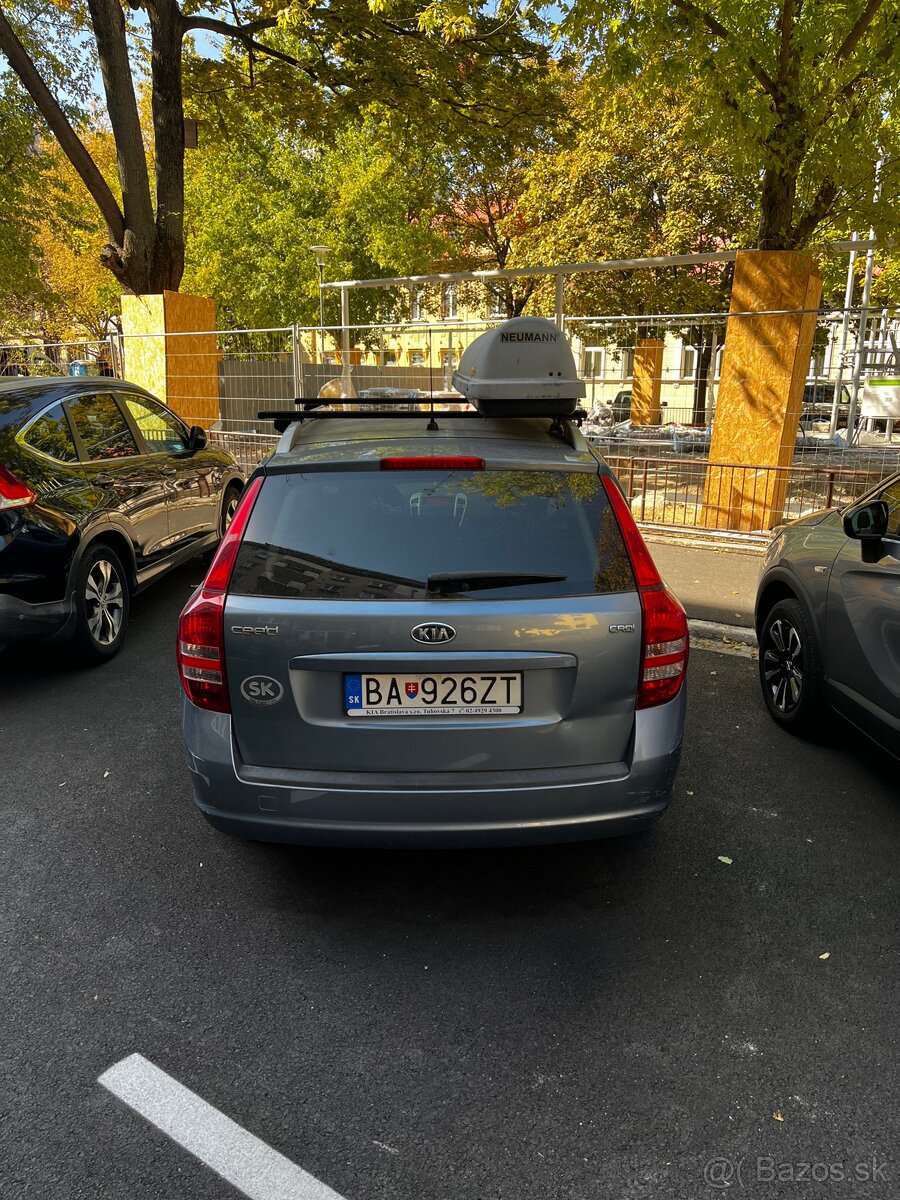 KIA CEED crdi 1,6 r.2010 - 4