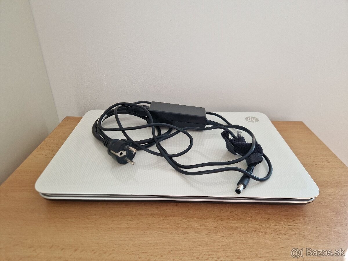 HP Pavilion g6 - funkčný notebook - 4