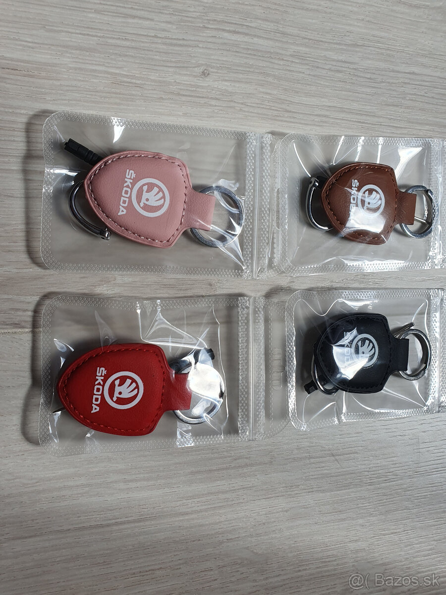 pekná klúčenka škoda viac farieb - 4