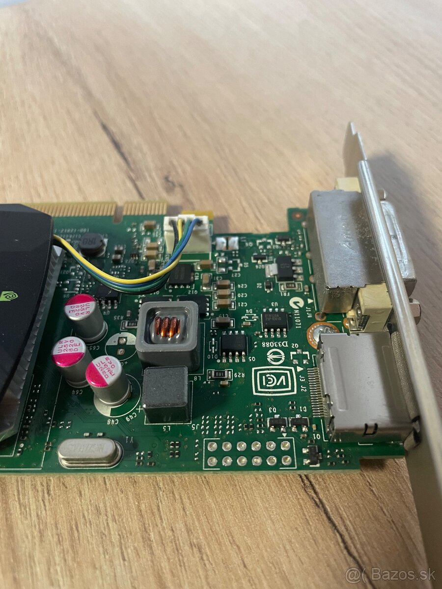 NVIDIA quadro k620 - 4