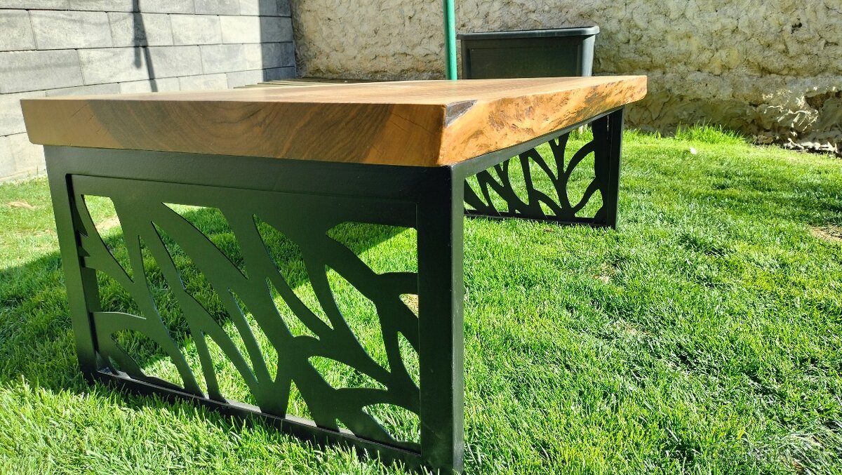 Masívny orechový stôl - 4