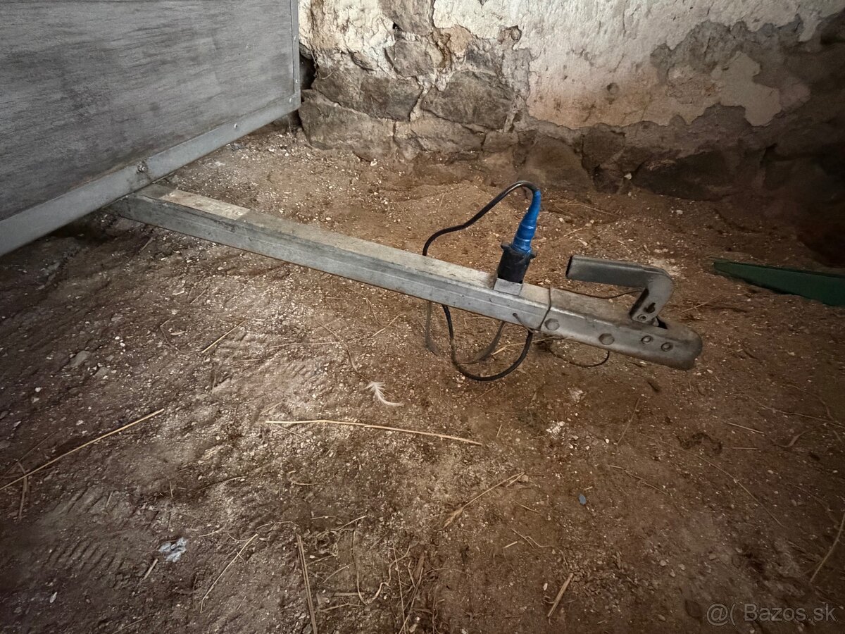 Prívesný vozík - 4