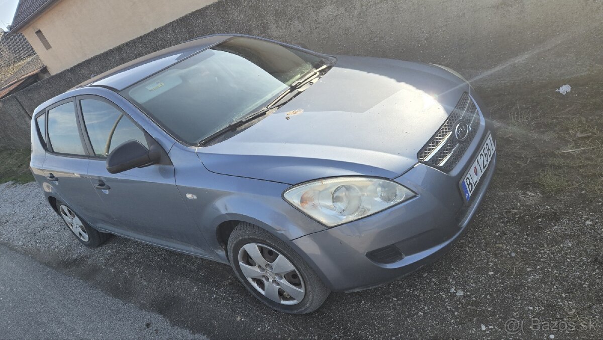 Kia ceed 1.6 crdi - 4