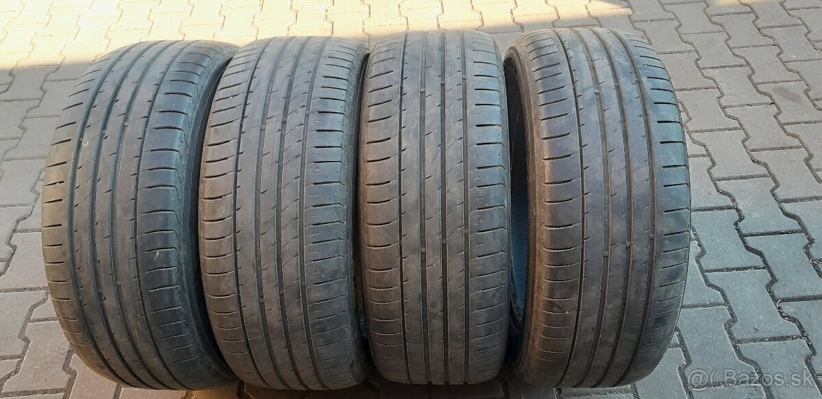 235/55R18 letne - 4
