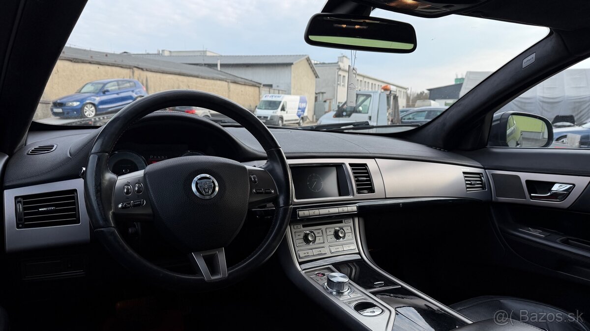 Jaguar XF S 3.0d 202kw - 4