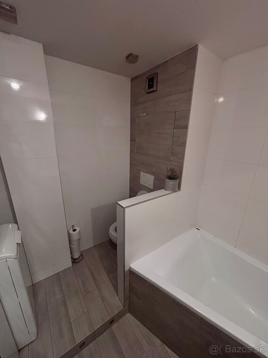 3 izbový kompletne zrekonštruovaný byt Valaská - 4