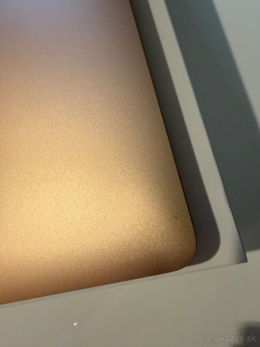 MacBook Air M1, rosegold 8GB, 256 GB - 4