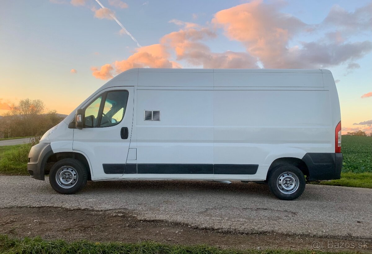 Citroen Jumper 2,2 HDI; 3-miestny - 4