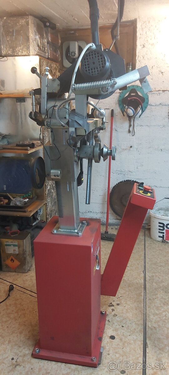 Stroj na brusenie kotucov - 4