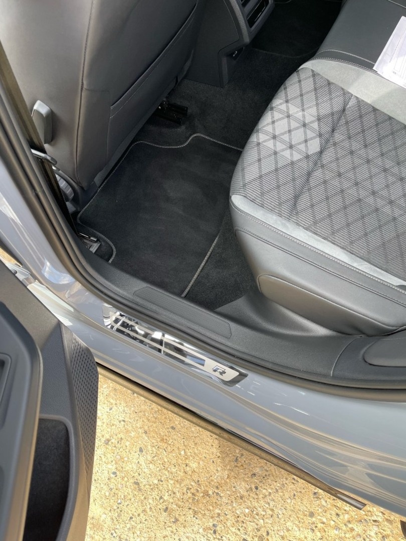 R-LINE prahové lišty VOLKSWAGEN - 4