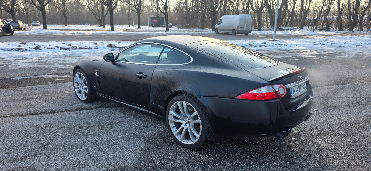 Jaguár XK 4.2 V8 - 4