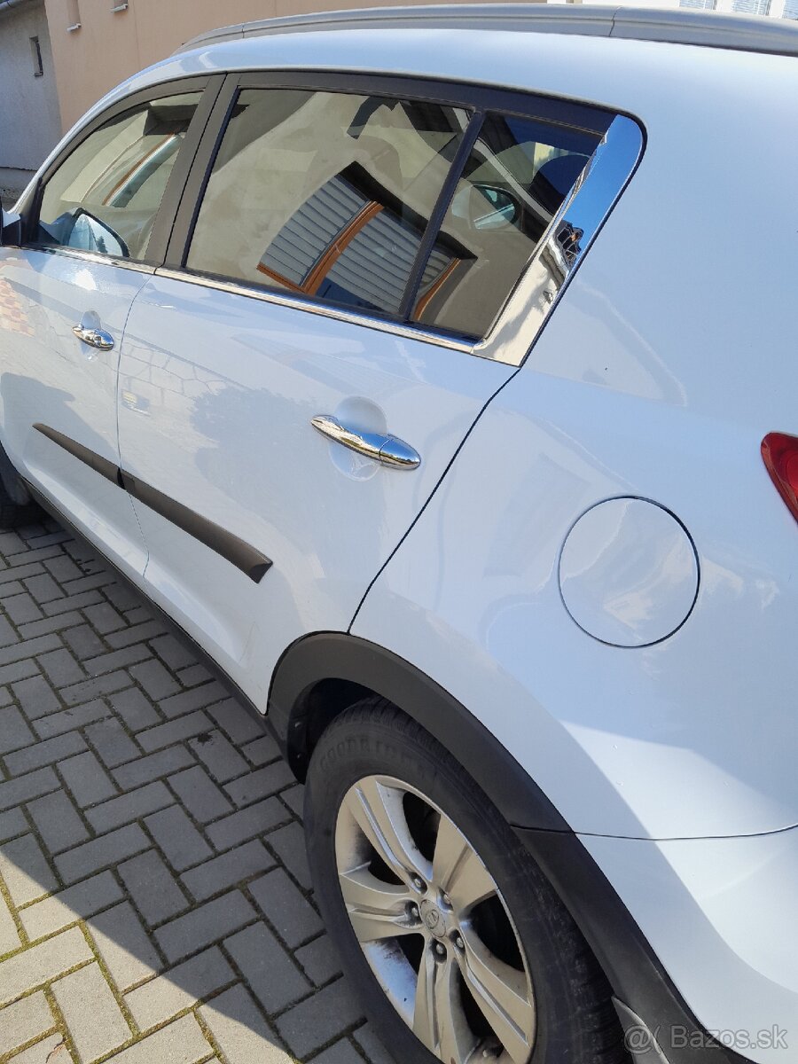 Kia Sportage 2,0 CRDi 4x4 - 4