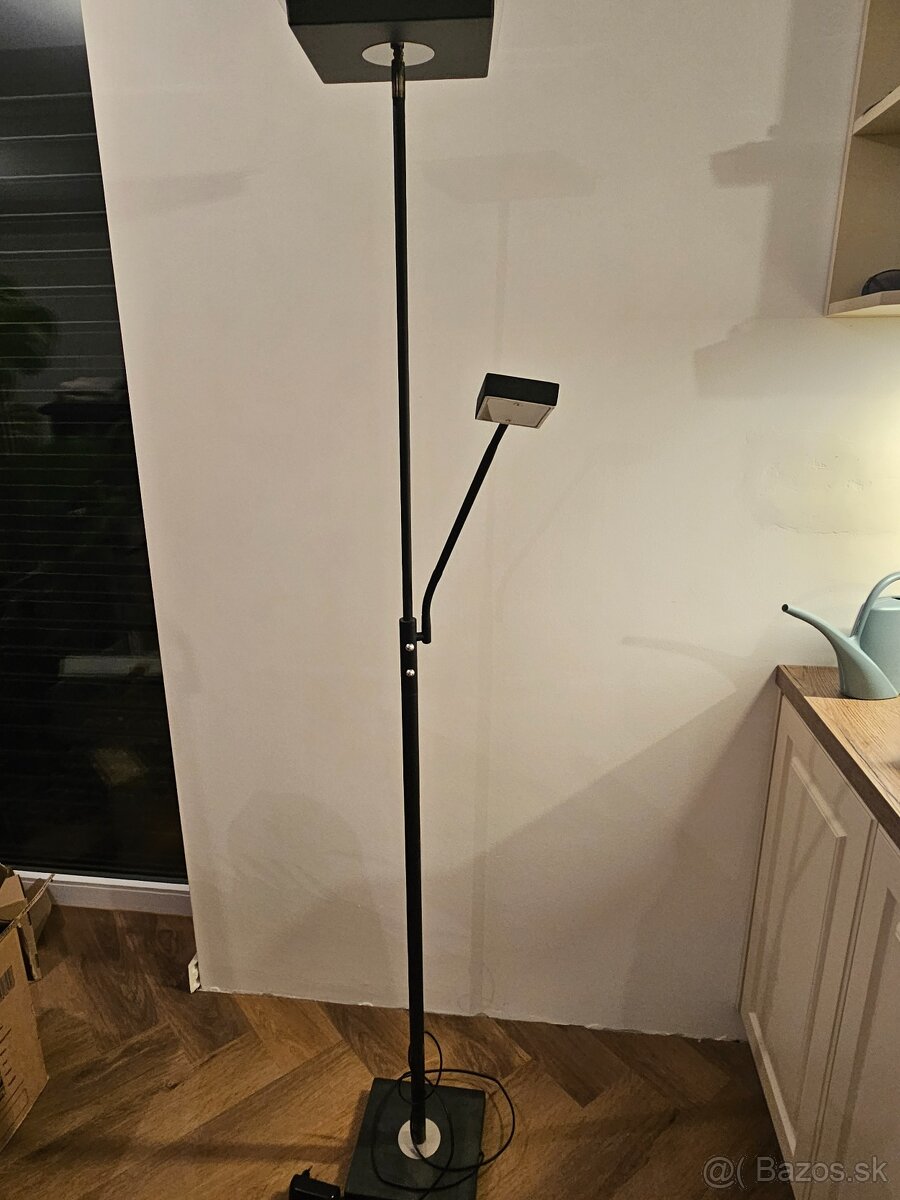 Čierna dizajnová lampa - 4