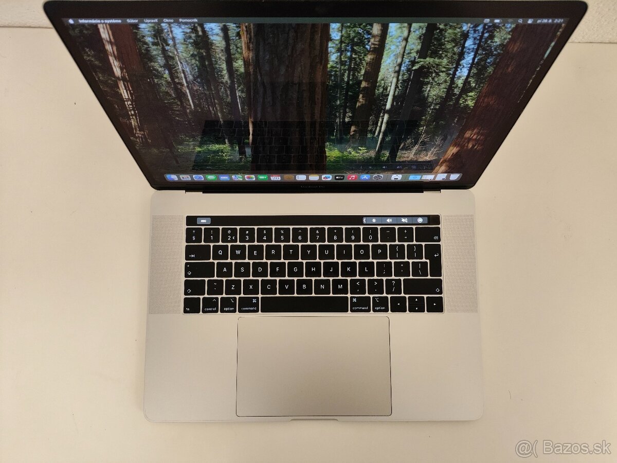 Apple MacBook Pro 15 (2018) | Intel Core i7 • 16 GB RAM • 25 - 4
