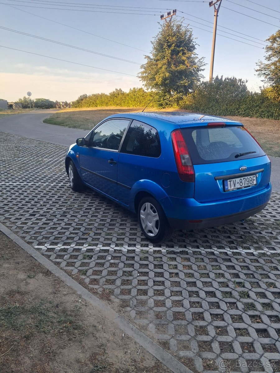Ford Fiesta 1.3i Benzin 51kw - 4