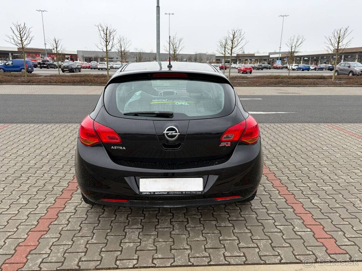 Opel Astra 1.4 16V ČR naj. 145t - 4