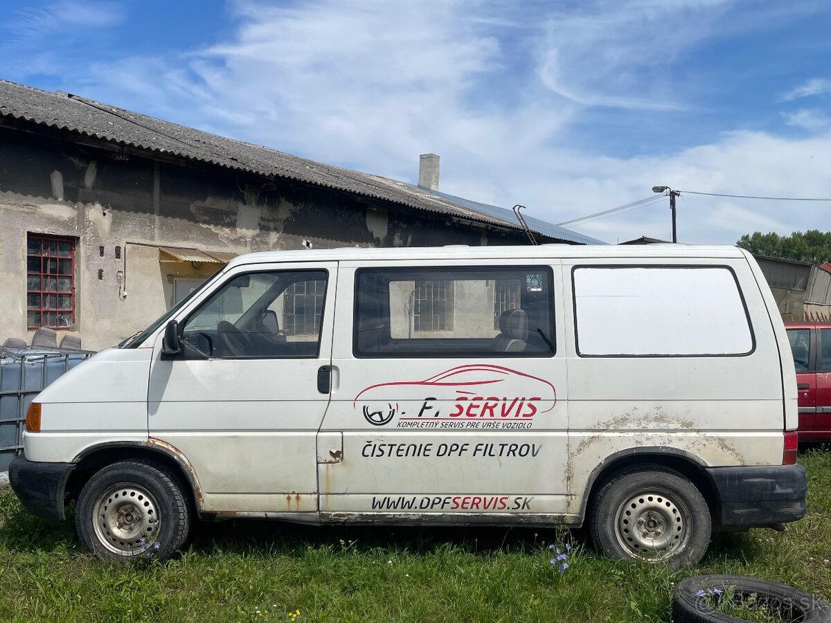 Volkswagen transporter 2,4 - 4