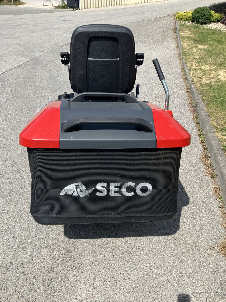 Predám traktorovú kosačku STARJET UJ 102-23 P4 Exclusive 4x4 - 4