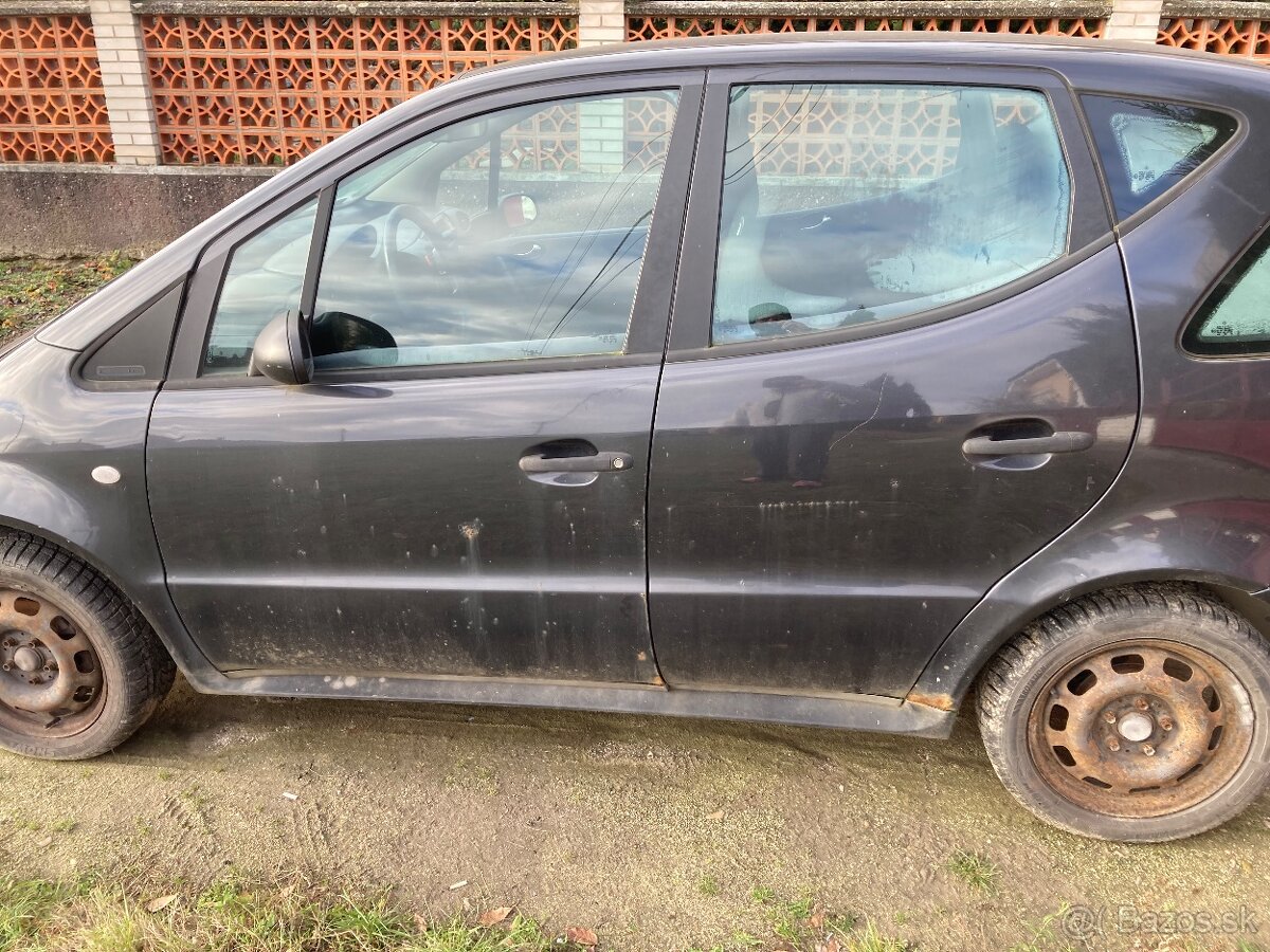 Mercedes a 1,4 benzín - 4