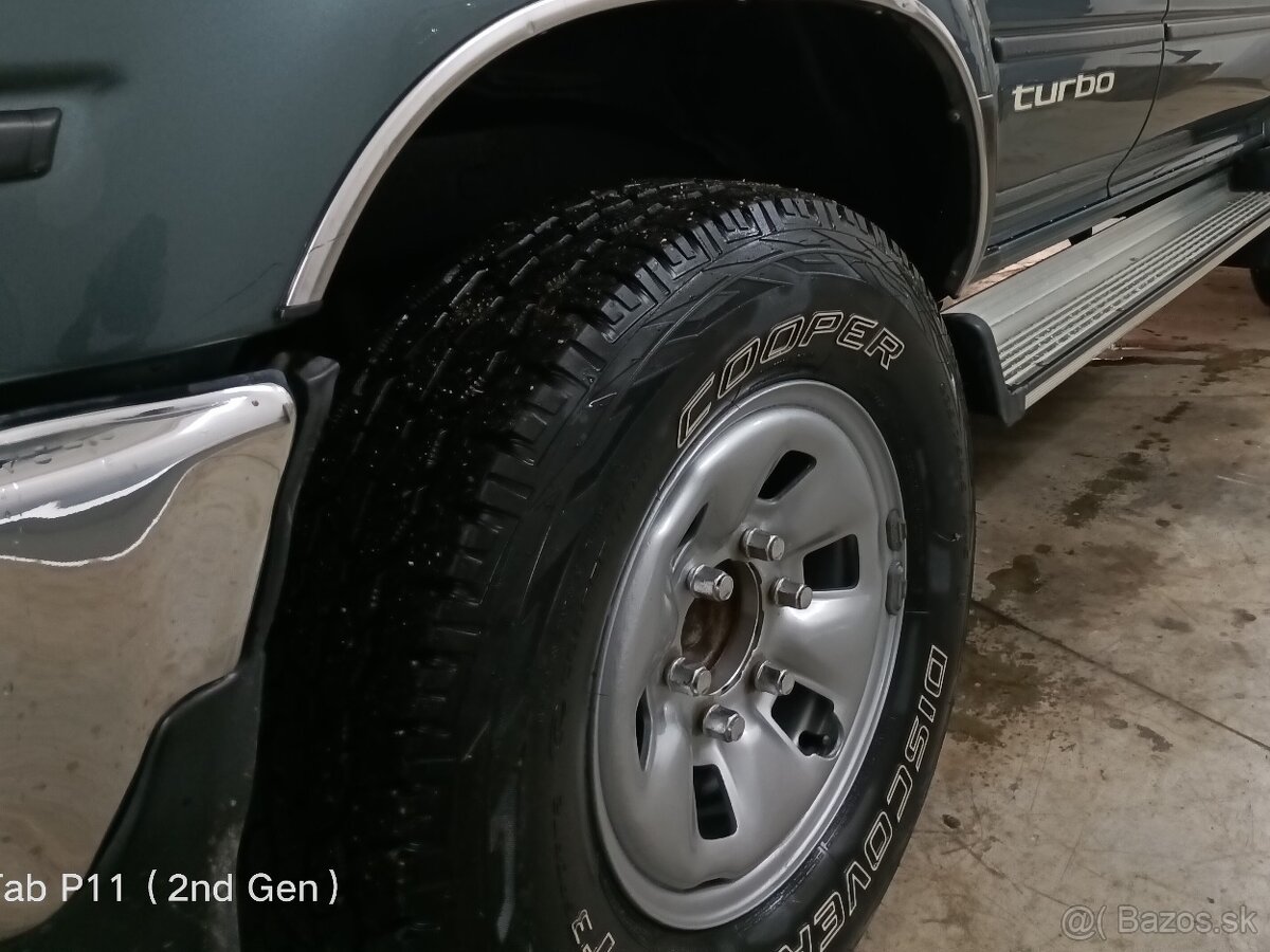 235/75 R15 6x139,7 Cooper Discoverer AT3