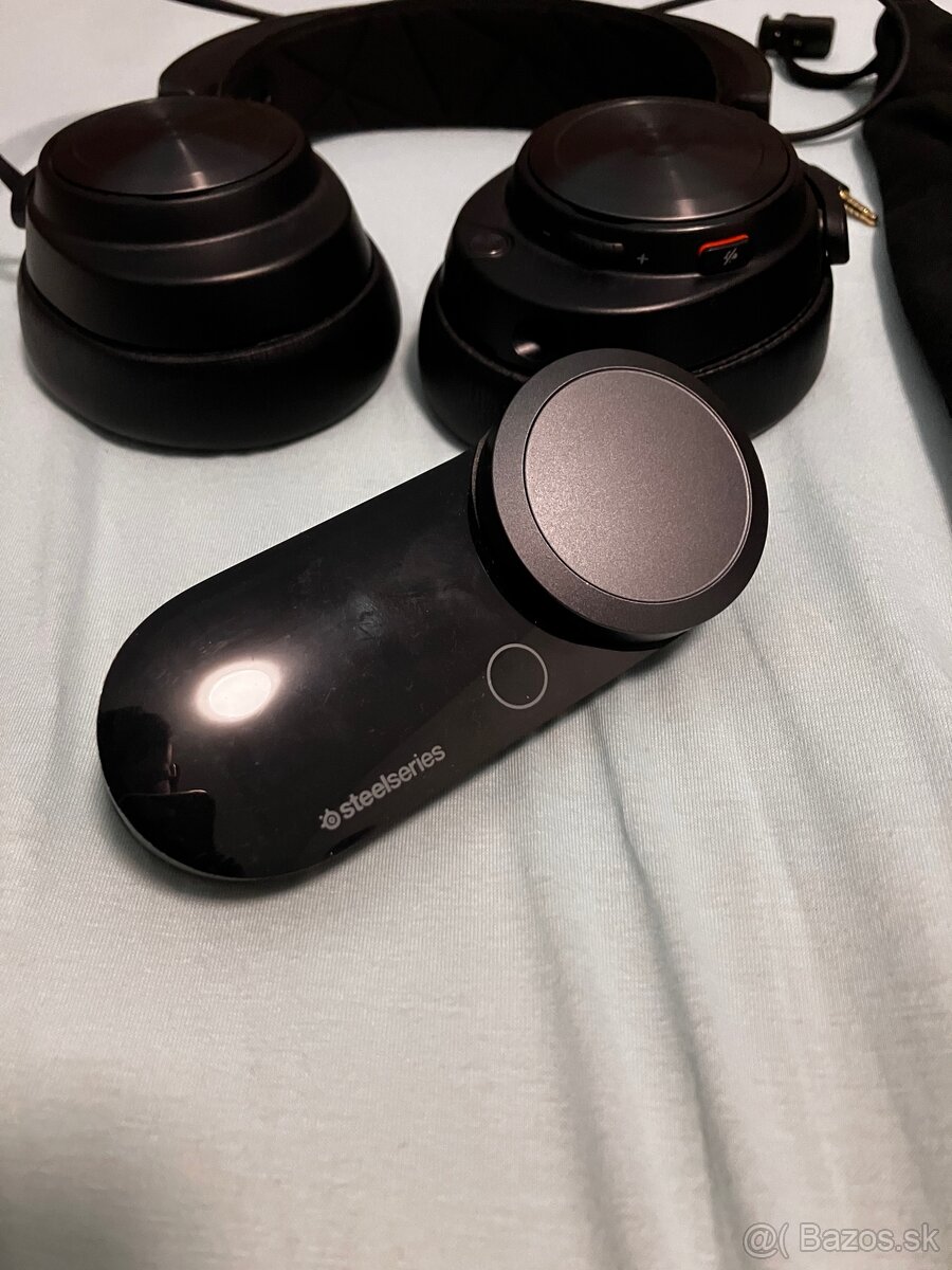 Steel series arctis nova pro - 4