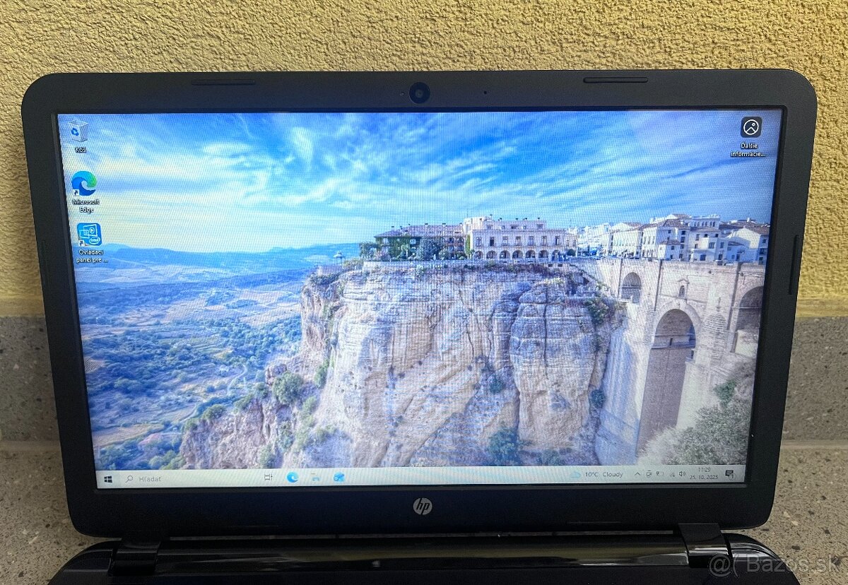 HP notebook / Celeron N2840 / 4GB RAM / 128GB SSD / 15.6" - 4