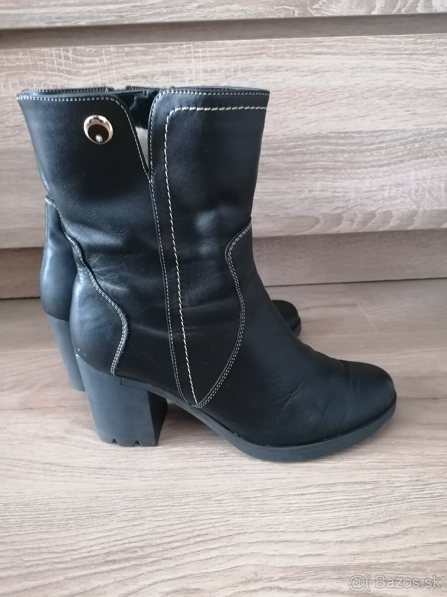 Dámske, členkové kožušinové čižmy. - 4