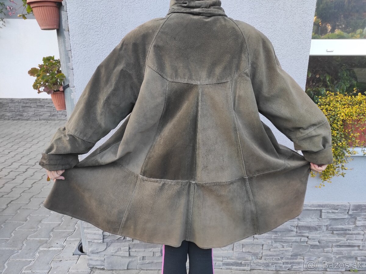 Predám velúrový kabát - 4