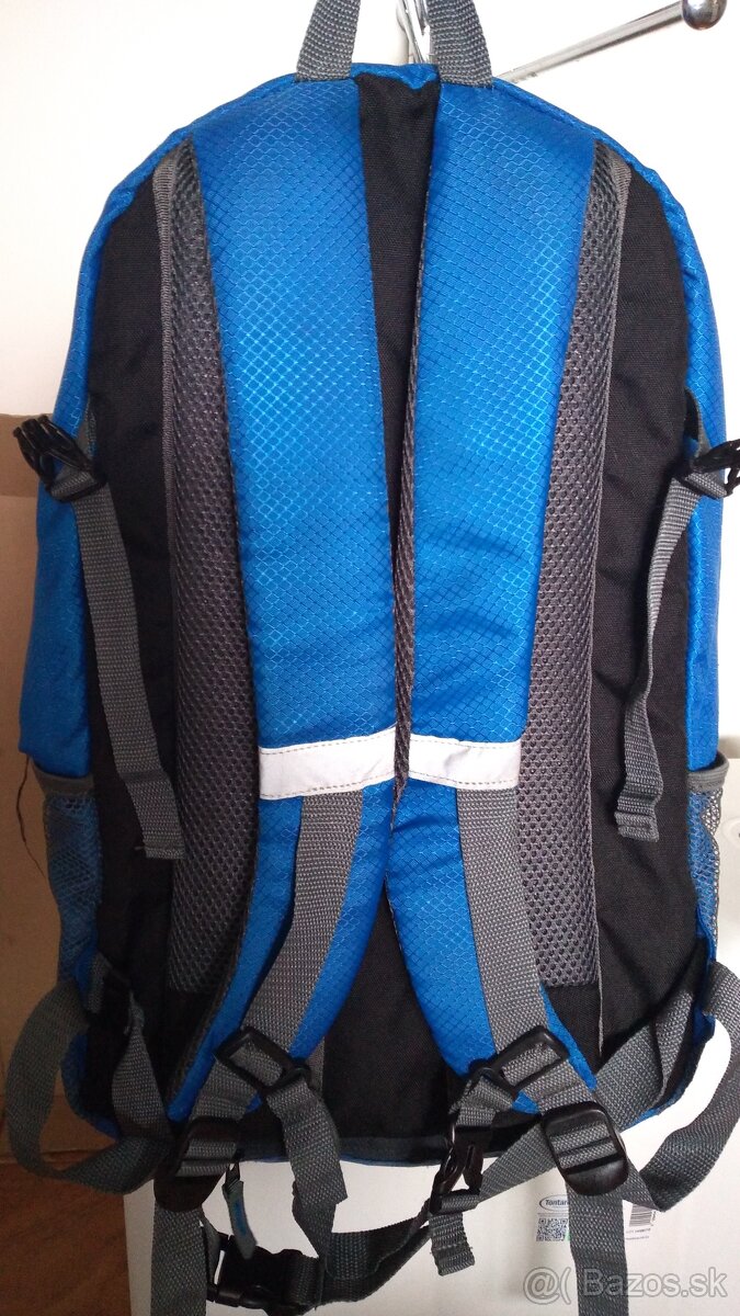 Predám RETRO šamlík, ruksak,stoličky, poháre, pískacie hračk - 4