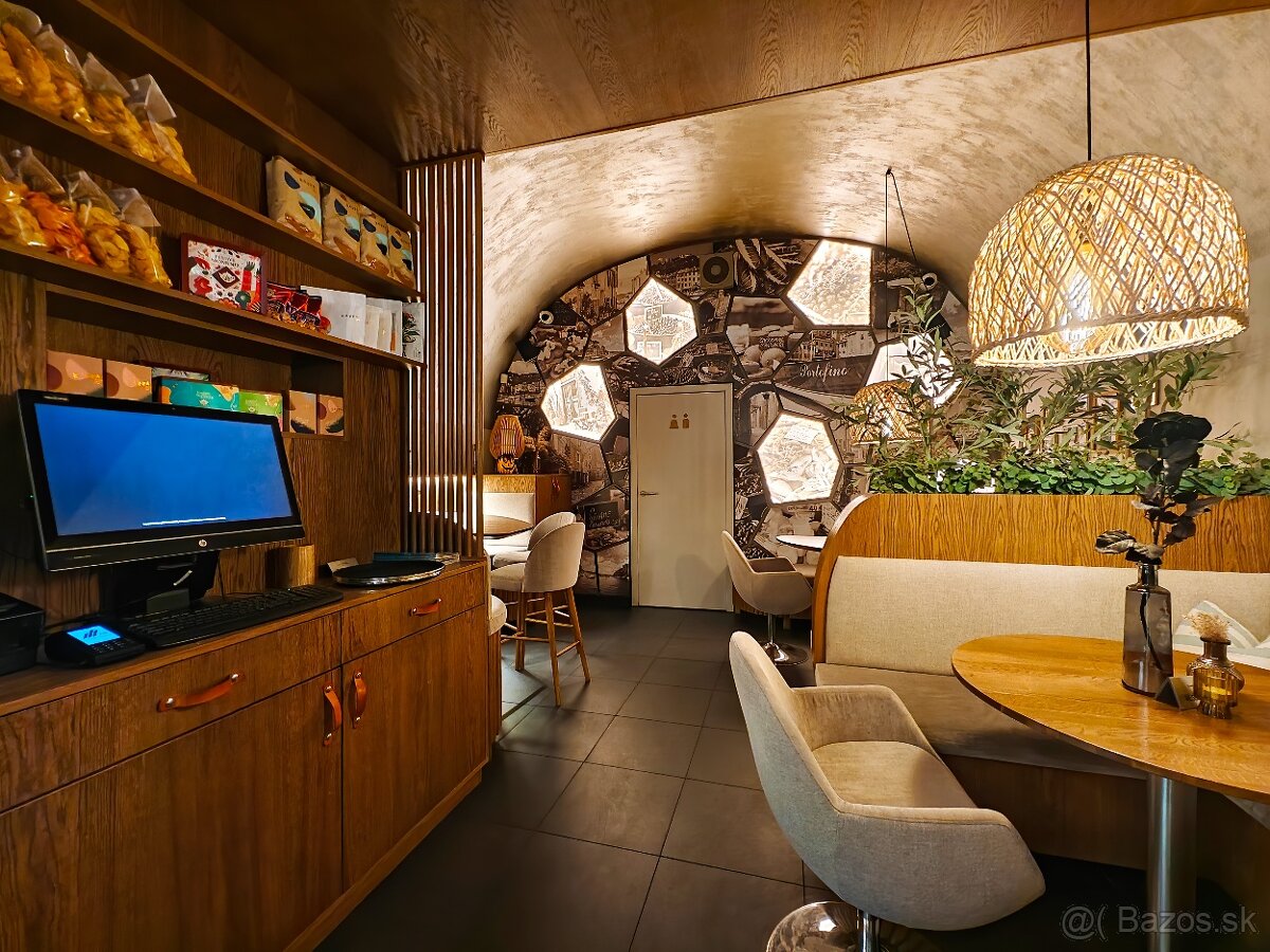 Luxusná kaviareň na HLAVNEJ ulici v Košiciach - 4