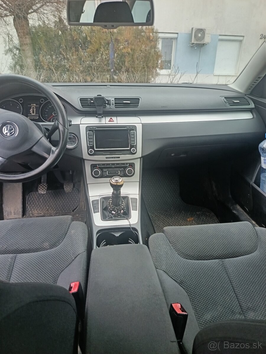 Predám auto Wolkswagen Passat B6 1.6tdi - 4