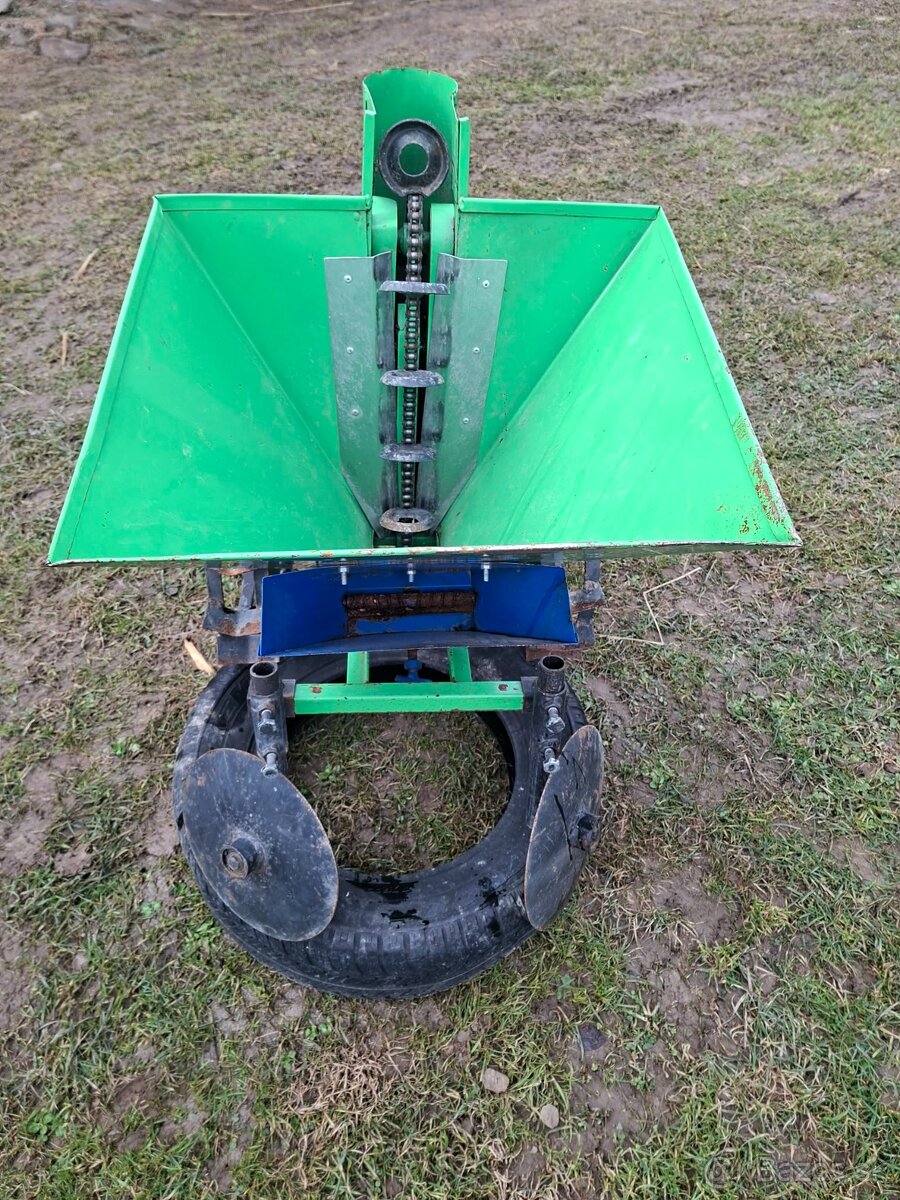 Jednoriadkový sadzač zemiekov - 4