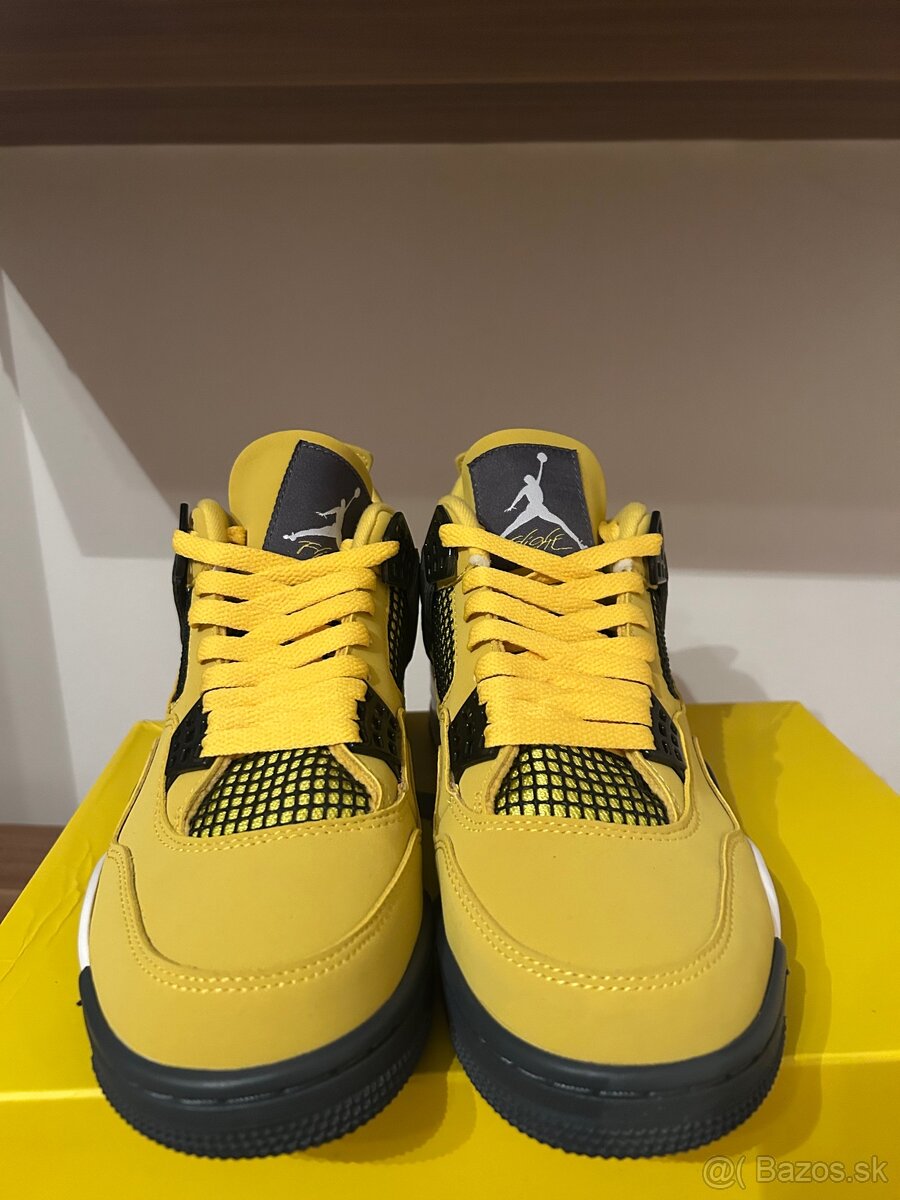 Jordan 4 Lightning - 4