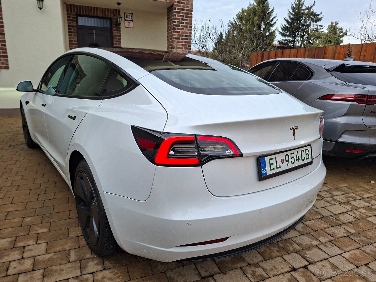 Predám TESLA model 3 dual motor, 12/2021 - 4