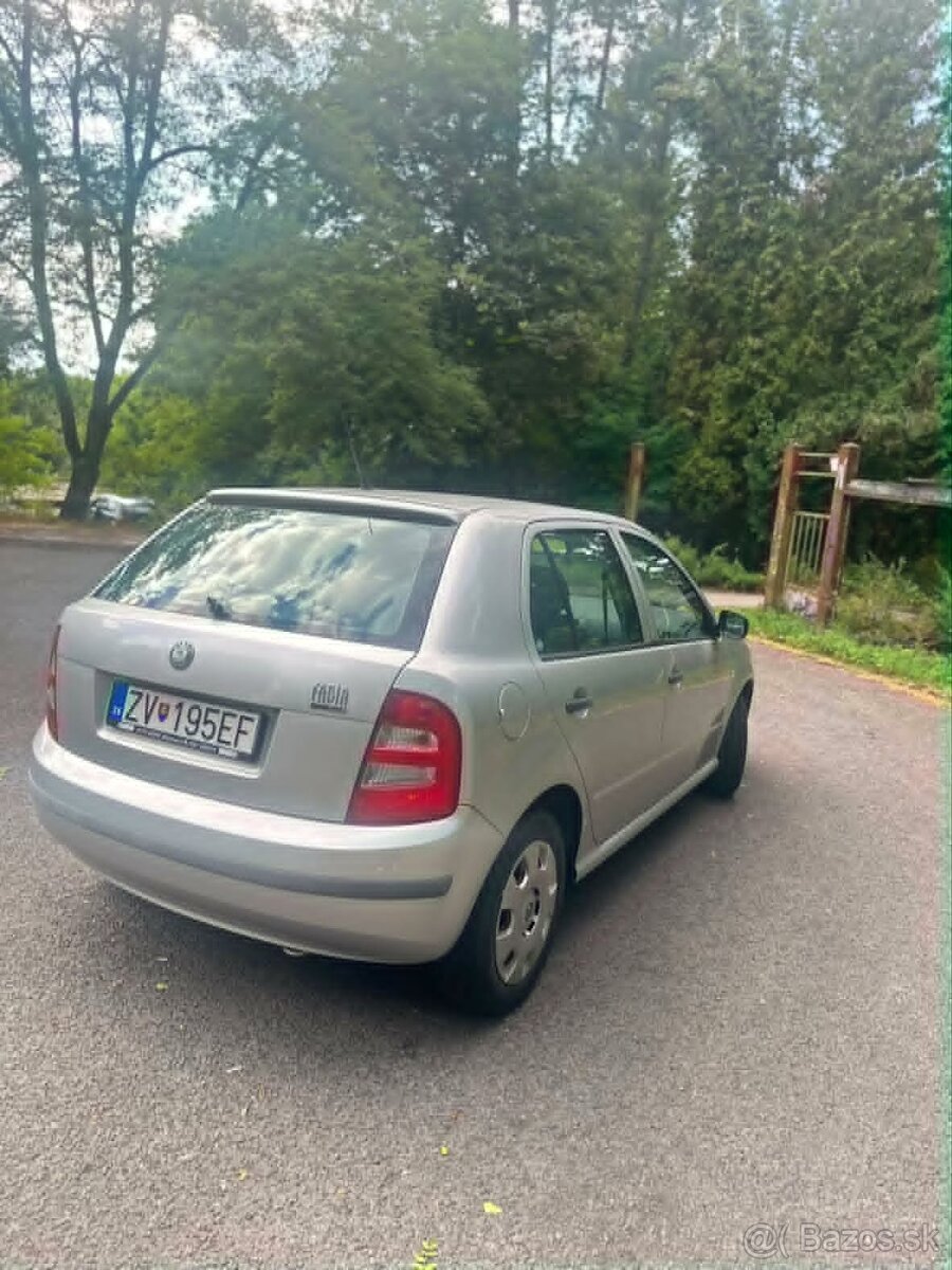 Predám auto Škoda Fabia - ročník 2001 - 4