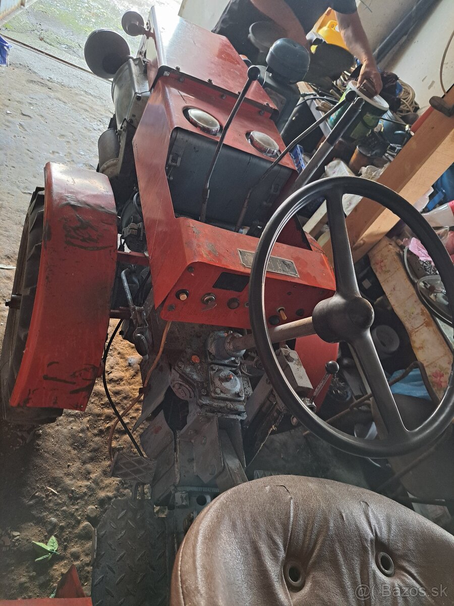 Malotraktor TZ4K14 s pluhom - 4
