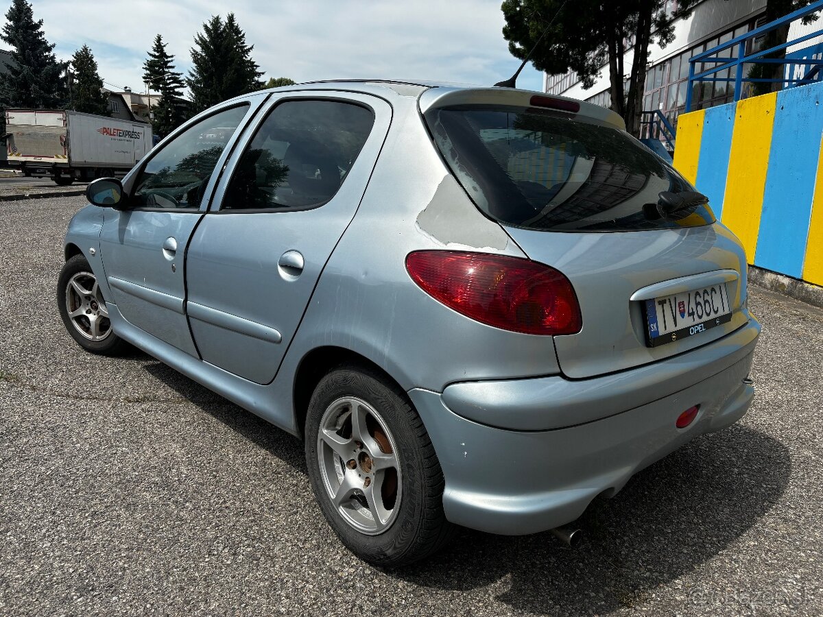 Peugeot 206 - 4