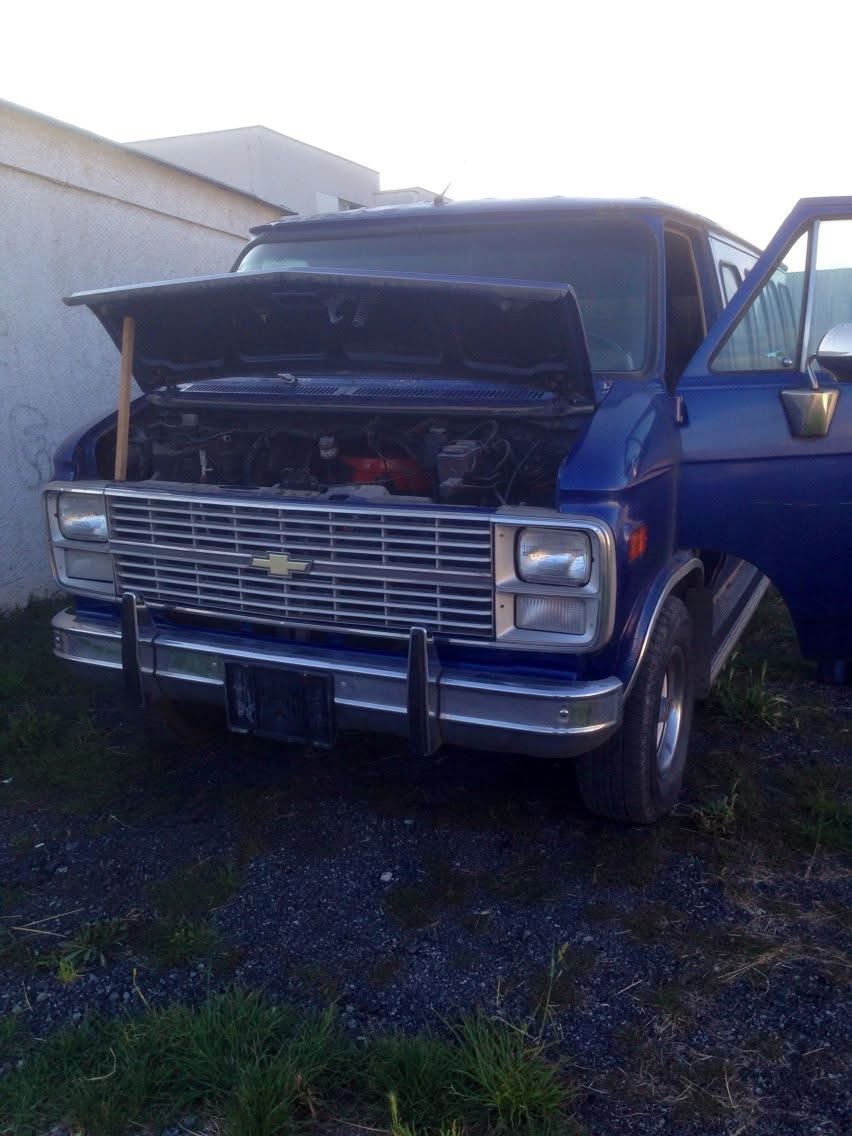 Chevy Van G20 - 4
