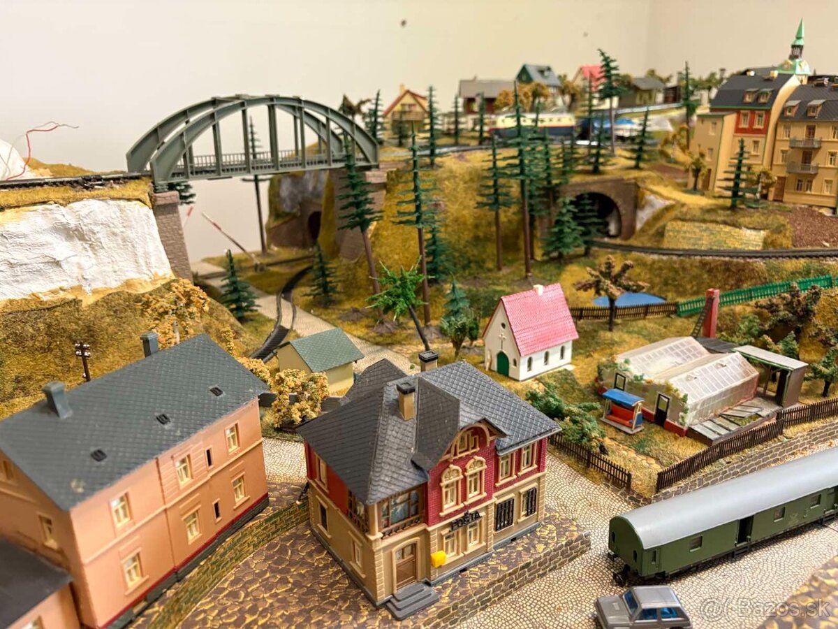 Vláčiky TT - dráha, mesto, budovy, stromy, príslušenstvo - 4