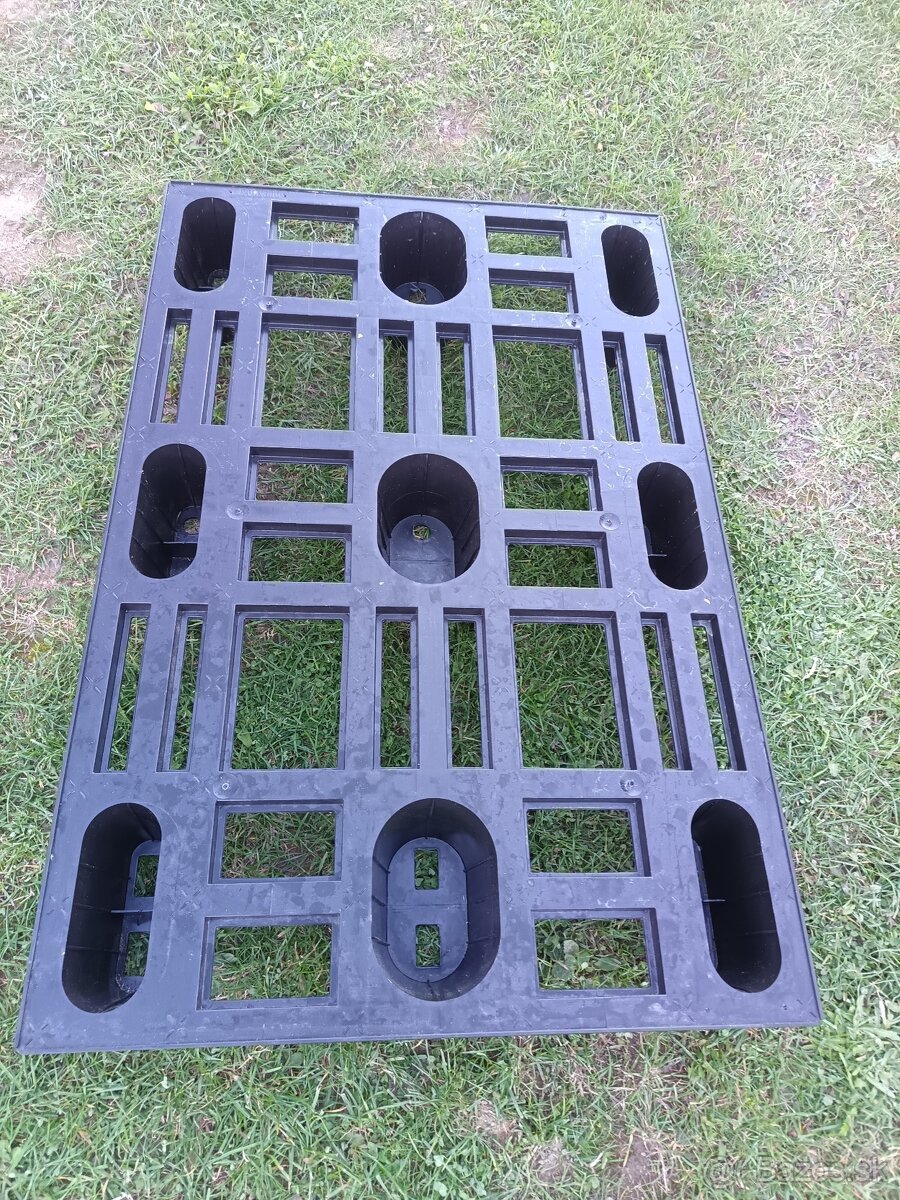 Predám plastové palety.... - 4