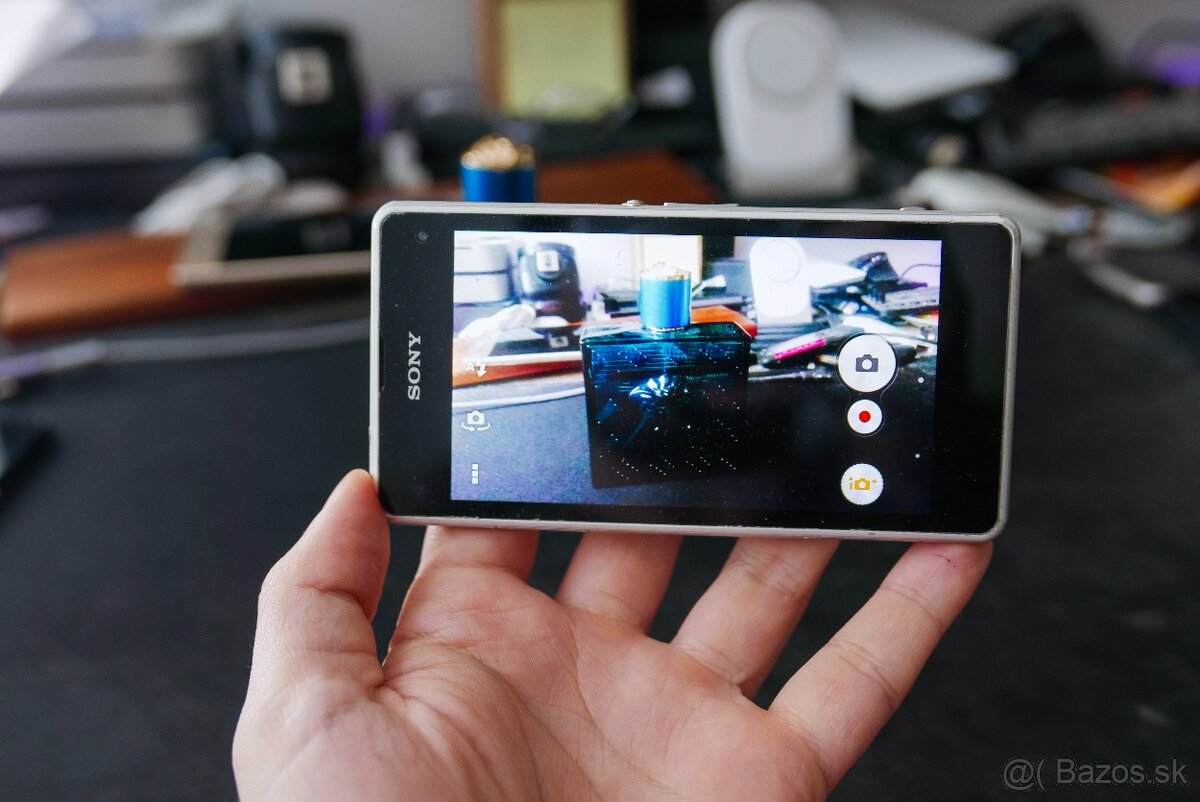 Sony Xperia Z1 Compact biela - 4