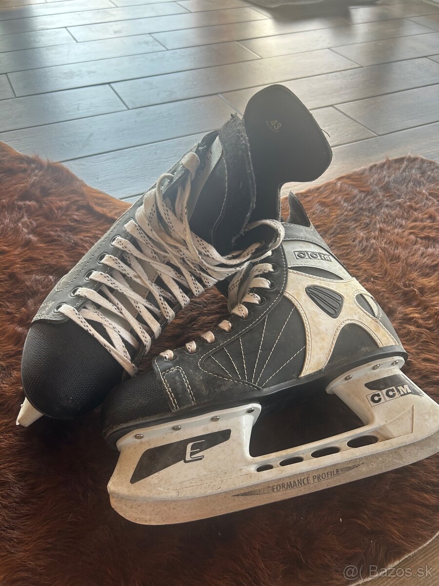 Panske korčule CCM - 4