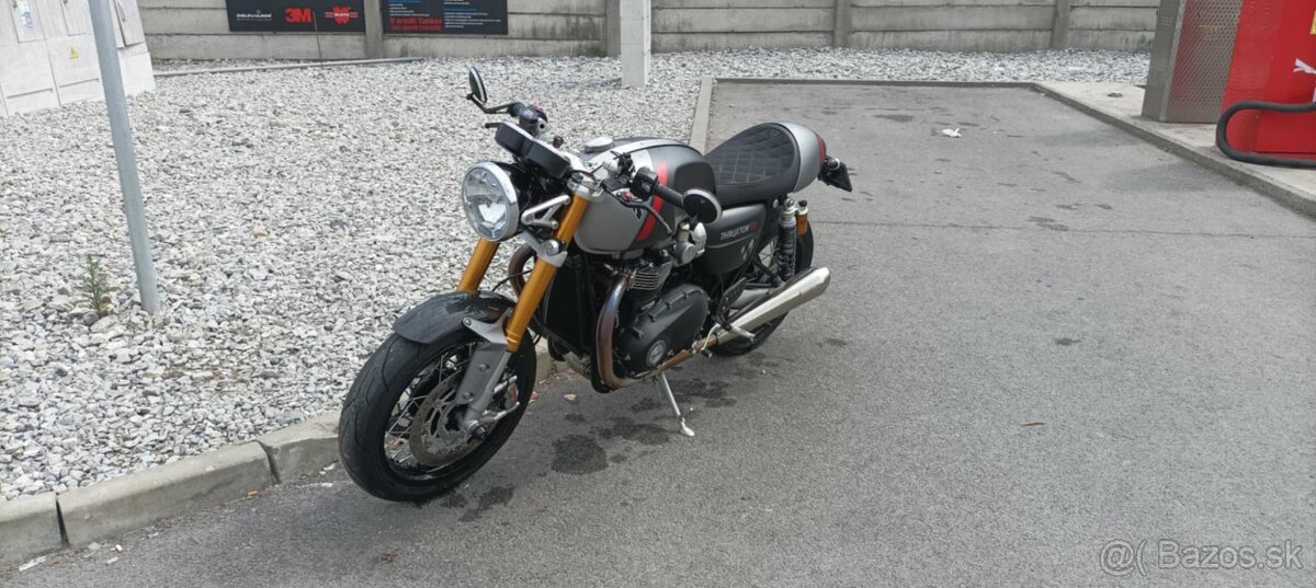 TRIUMPH THRUXTON RS1200 - 4