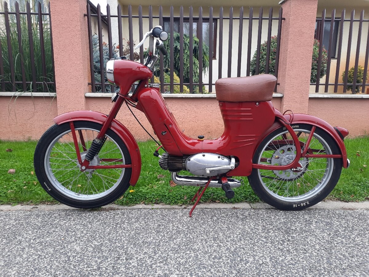 JAWA 550 s TP ŠPZ - 4