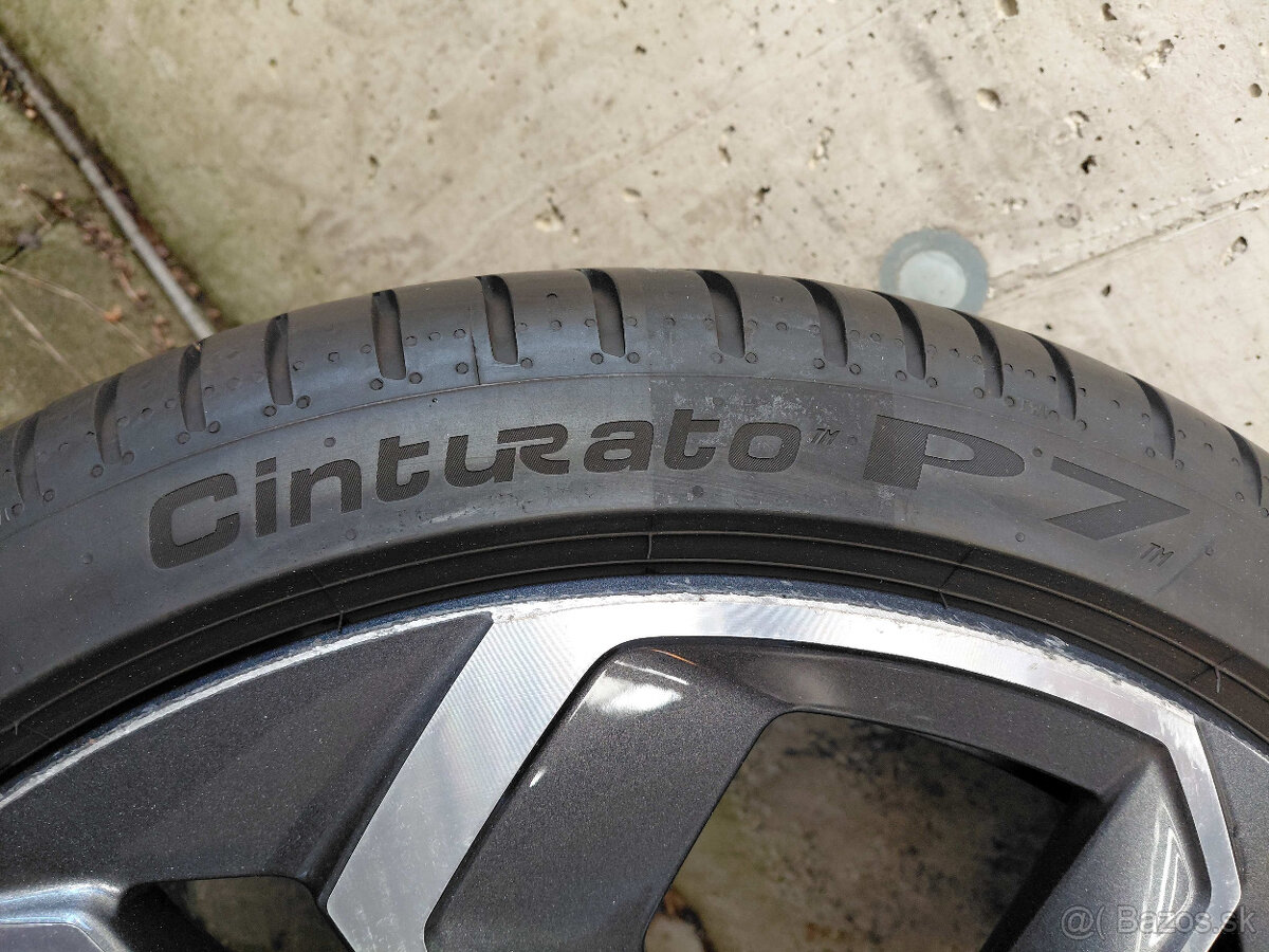 1ks Pirelli 225/40R19 - 4