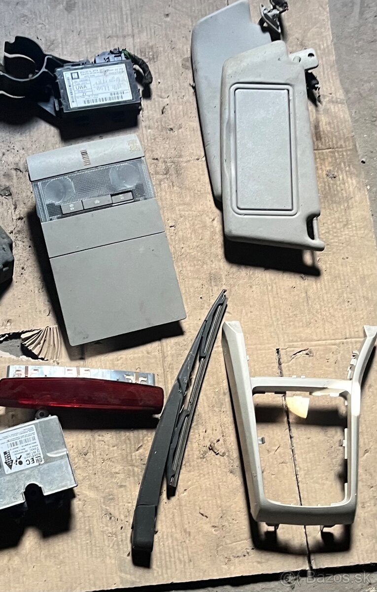 Vsetko komplet za 100e Opel Astra H Cierna - 4