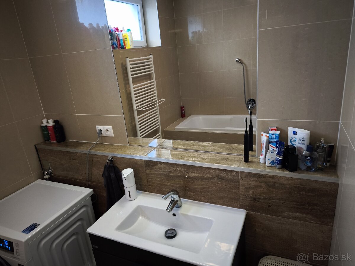 Prenajmem 3izb byt plus parking na opletolovej ulici - 4